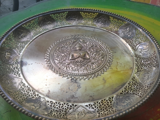 ถาดทองเหลือง ขนาด 18 " ลายเทพพนม 12 นักกษัตริย์ ฉลุลาย สวยๆๆ ใบละ 2,500