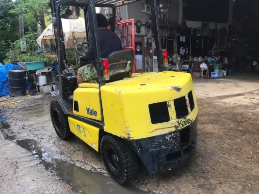 รถโฟร์คลิฟท์ Yale ยก 3 ตัน เสาสูง 4 เมตร