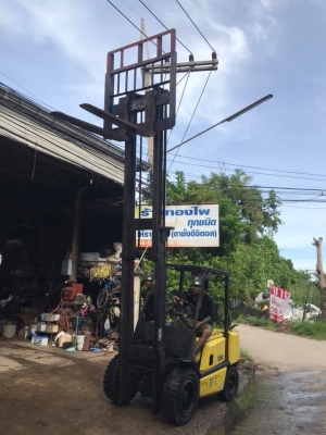 รถโฟร์คลิฟท์ Yale ยก 3 ตัน เสาสูง 4 เมตร