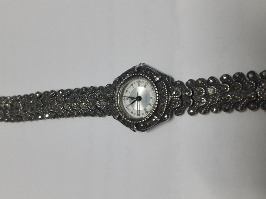 นาฬิกาเงิน 92.5 ประดับแมกกาไซด์ สวยๆๆ 2,500 นาฬิกาเงิน 92.5 ประดับแมกกาไซด์ สวยๆๆ 2,500