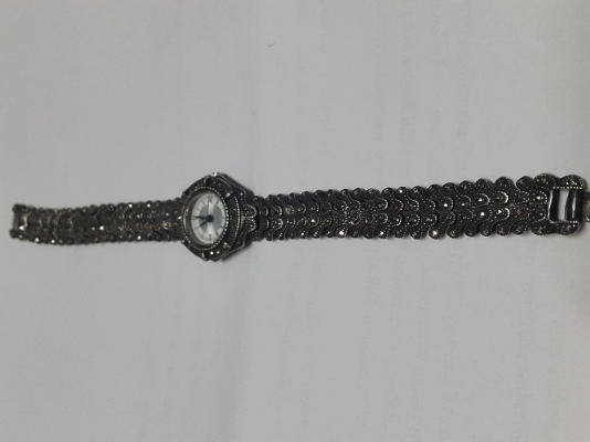 นาฬิกาเงิน 92.5 ประดับแมกกาไซด์ สวยๆๆ 2,500 นาฬิกาเงิน 92.5 ประดับแมกกาไซด์ สวยๆๆ 2,500