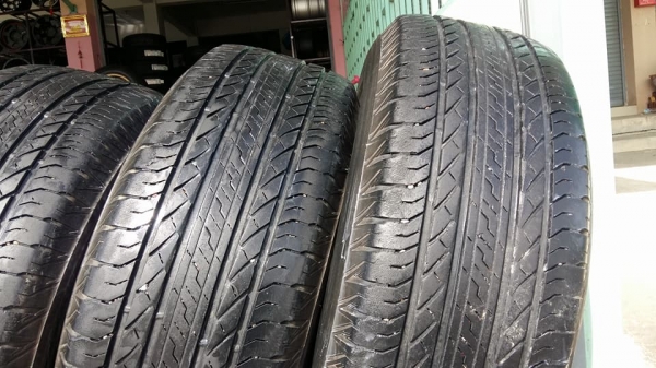 ขายล้อแม็ก vigo 15"&times;7" ยางปี14 สนใจติดต่อร้าน ก.เจริญการยางครับ 081-3747940