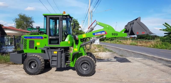 ขายด่วนรถตักSCHMELZER-920HLเอวอ่อนขับ4ล้อนำเข้าขนาดใหญ่ตัก1.5คิวยกสูง4เมตรรถใหม่แกะกล่อง100\%นำเข้าย