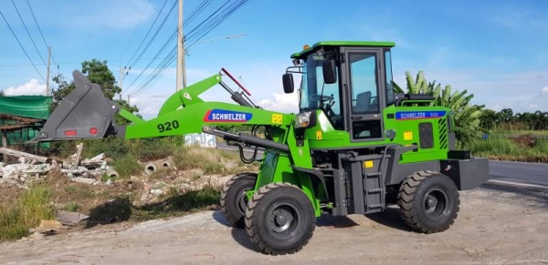 ขายด่วนรถตักSCHMELZER-920HLเอวอ่อนขับ4ล้อนำเข้าขนาดใหญ่ตัก1.5คิวยกสูง4เมตรรถใหม่แกะกล่อง100\%นำเข้าย