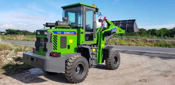 ขายด่วนรถตักSCHMELZER-920HLเอวอ่อนขับ4ล้อนำเข้าขนาดใหญ่ตัก1.5คิวยกสูง4เมตรรถใหม่แกะกล่อง100\%นำเข้าย