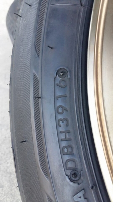 ขายล้อแม็กมือ2 te37 15"&times;7" ยางปี16 สนใจติดต่อร้าน ก.เจริญการยางครับ 081-3747940