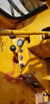 ขายด่วนรถแบคโฮKOMATSUโคมัสซูรรถยอดนิยมสวยๆPC25-2เครื่องโคมัสซู2D92เครื่องดีปั่มแรงรถนอกเพิ่งนำเข้ามาใหม่ยังไม่เคยใช้งานในเมืองไทยเลย