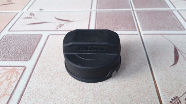 ฝาปิดถังน้ำมัน VW Golf แท้