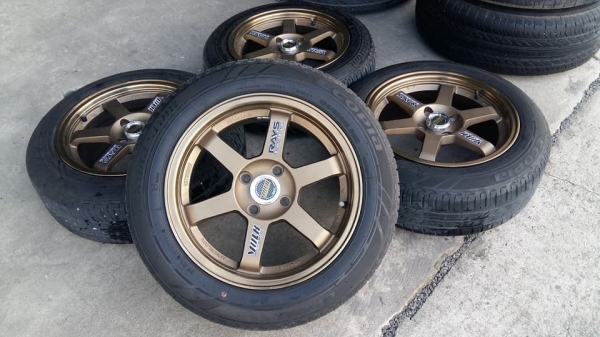 ขายล้อแม็กมือ2 te37 15"&times;7" ยางปี16 สนใจติดต่อร้าน ก.เจริญการยางครับ 081-3747940