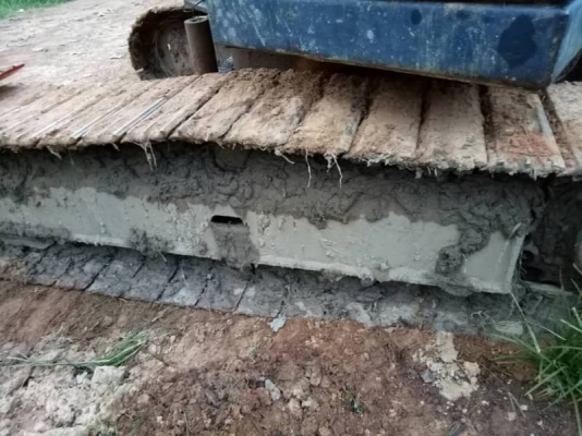 KOMATSU PC 60-3 KOMATSU PC 60-3