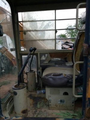 KOMATSU PC 60-3 KOMATSU PC 60-3