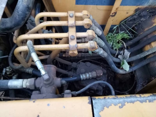 KOMATSU PC 60-3 KOMATSU PC 60-3