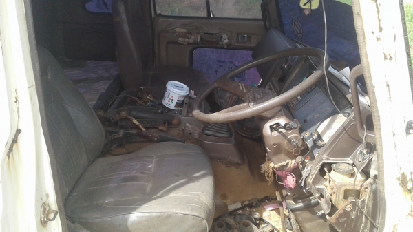 ขายหัวHino 4D อุปกรณ์ครบ ตามสภาพ