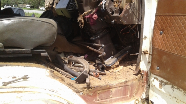 ขายหัวHino 4D อุปกรณ์ครบ ตามสภาพ