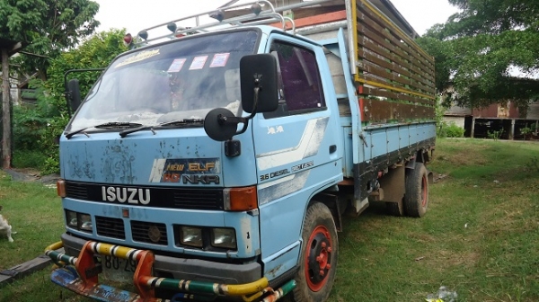 จองแล้วครับรถบ้าน รถห้างแท้ (รูปจริง) ISUZU NKR NEW ELF 110 แรง ขอบคุณน้องชายจากกาฬสินธุ์