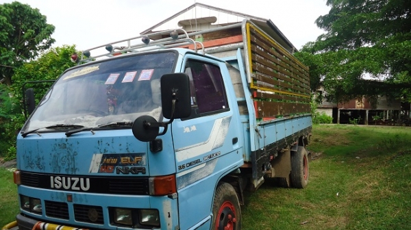 จองแล้วครับรถบ้าน รถห้างแท้ (รูปจริง) ISUZU NKR NEW ELF 110 แรง ขอบคุณน้องชายจากกาฬสินธุ์