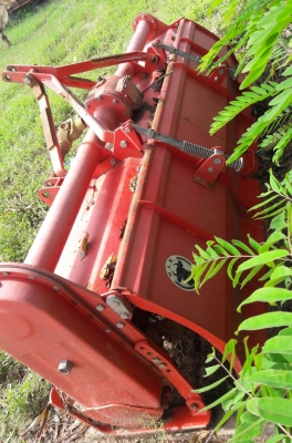 โรตาลี่รถไถ สภาพดีใบเต็มพร้อมยอยครับ โรตาลี่รถไถ สภาพดีใบเต็มพร้อมยอยครับ