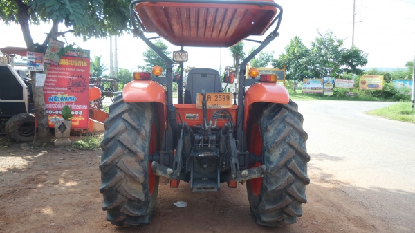 KUBOTA M7040DTH+อุปกรณ์ใบมีดหน้า+ผาน* ใหม่