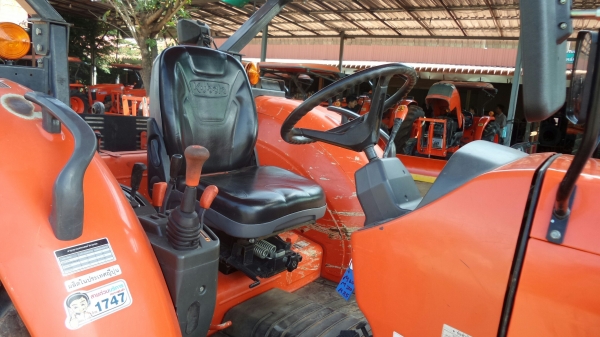 KUBOTA M7040DTH+อุปกรณ์ใบมีดหน้า+ผาน* ใหม่