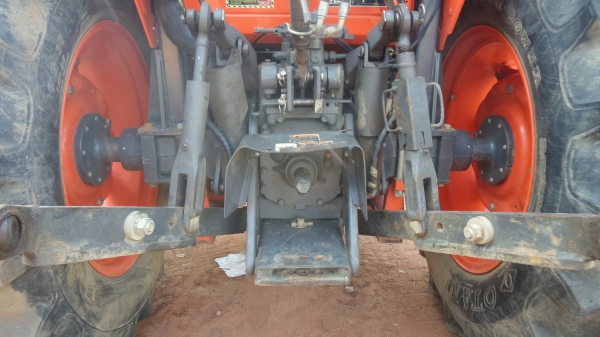 KUBOTA M7040DTH+อุปกรณ์ใบมีดหน้า+ผาน* ใหม่