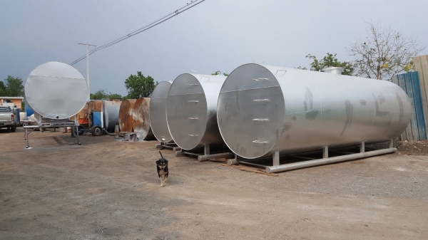 ถังน้ำมันมือสองขนาด 20000 ลิตรหนาๆสวยๆ