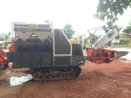 รถเกี่ยว KUBOTA DC-60 รถเกี่ยว KUBOTA DC-60