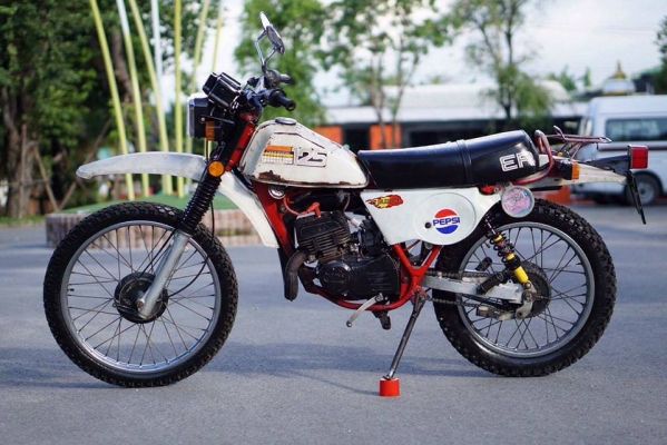 ร้าน  วุฒิ นนบุรี ขาย วิหกสายฟ้า ts125 cc  er สวย