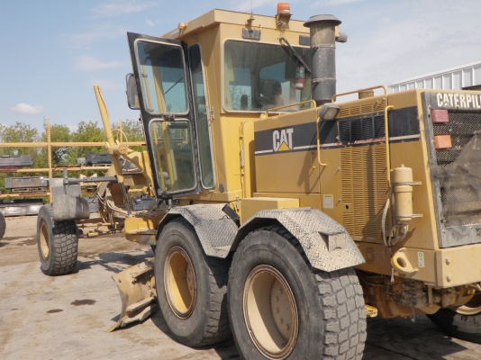 รถเกรด CAT : 140H #2ZK08XXX ปี2003 จากUSA พร้อมติดตั้ง New scarifier ครับ 0988585524 สามภพครับ รถเกรด CAT : 140H #2ZK08XXX ปี2003 จากUSA พร้อมติดตั้ง New scarifier ครับ 0988585524 สามภพครับ