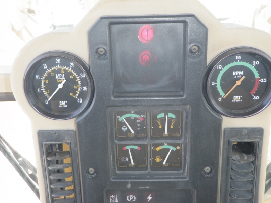 รถเกรด CAT : 140H #2ZK08XXX ปี2003 จากUSA พร้อมติดตั้ง New scarifier ครับ 0988585524 สามภพครับ รถเกรด CAT : 140H #2ZK08XXX ปี2003 จากUSA พร้อมติดตั้ง New scarifier ครับ 0988585524 สามภพครับ