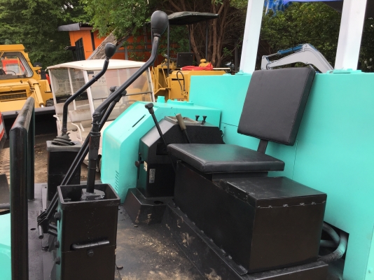 Kobelco sk032 สภาพดีเก่าญี่ปุ่น มีใบอินวอยพร้อมใช้ เครื่องสี่สูบแรงดี Kobelco sk032 สภาพดีเก่าญี่ปุ่น มีใบอินวอยพร้อมใช้ เครื่องสี่สูบแรงดี