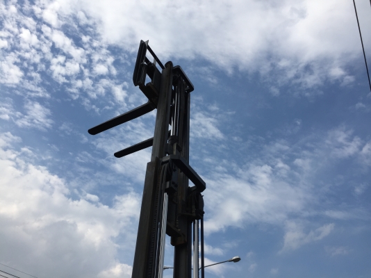 นิสสัน 1.5 ตันเบนซินเสาร์สูง 5 เมตร งาสไลส์เก่าญี่ปุ่น มีใบอินวอยไม่เคยใช้ในไทย นิสสัน 1.5 ตันเบนซินเสาร์สูง 5 เมตร งาสไลส์เก่าญี่ปุ่น มีใบอินวอยไม่เคยใช้ในไทย