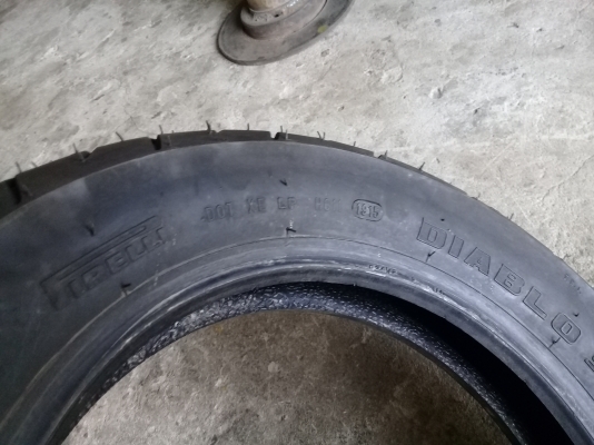 ขายยางนอก Pirelli Diablo Scooter 110/90-12 TL