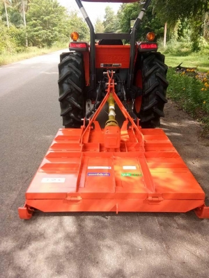 รถไถคูโบต้า L4708 (4wd) #รถสวยเกรดเอ สีเดิมๆ100\% สภาพหล่อๆ#ใช้งานน้อยเพียง485 ชม.  #มาพร้อมอุปกรณ ์ดันหน้า➕หางตัดหญ้าขนาด1.50 เมตร(ใหม่) #เล่มทะเบียนพร้อมโอนค่ะ #บริการจัดส่งทั่วไทย