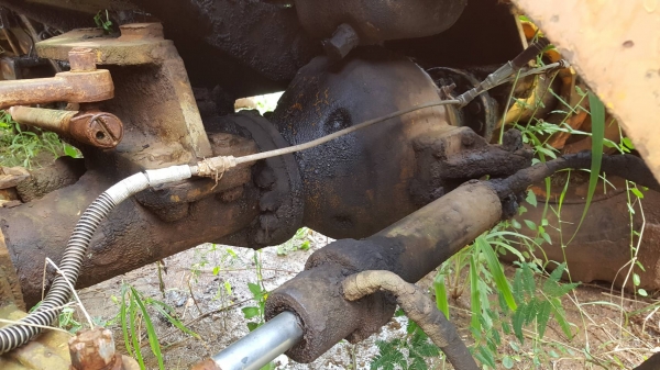 ขาย รถตัก KOMATSU JH30B เครื่องสตาร์ทติด เกียร์เสียต้องได้ซ่อม ขายตามสภาพ ราคาต่อรองได้