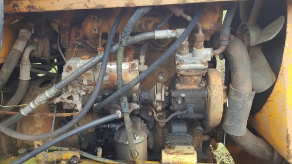 ขาย รถตัก KOMATSU JH30B เครื่องสตาร์ทติด เกียร์เสียต้องได้ซ่อม ขายตามสภาพ ราคาต่อรองได้