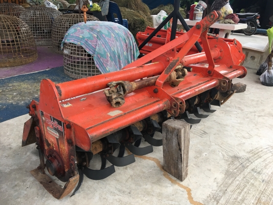 โรตารี่ตราช้าง รุ่น RX180F สภาพพร้อมใช้ใบใหม่ยกชุด