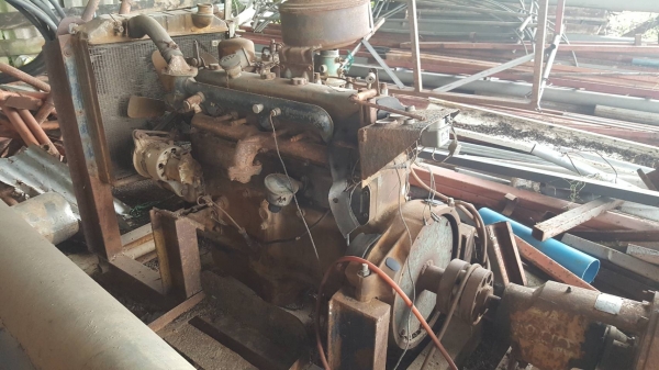 ขาย เครื่องสูบน้ำ ขนาด 8 นิ้ว เครื่องยนต์ ISUZU DA120 6 สูบ พร้อมท่อเหล็กต่อครบชุด ราคาต่อรองได้ครับ
