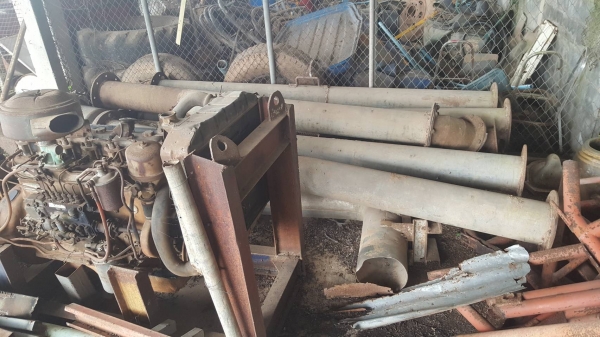 ขาย เครื่องสูบน้ำ ขนาด 8 นิ้ว เครื่องยนต์ ISUZU DA120 6 สูบ พร้อมท่อเหล็กต่อครบชุด ราคาต่อรองได้ครับ