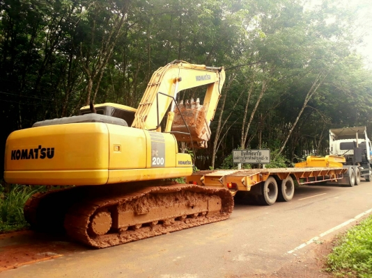 KOMATSU PC200-7 รถพร้อมใช้งาน เครื่องดี ปั้มดี ทำงานไม่โหลด เอกสารเล่มทะเบียน ราคาต่อรองได้ ติดต่อ 0