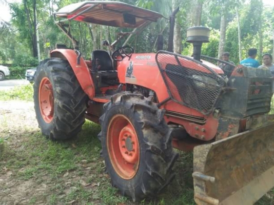 KUBOTA M9540 เอกสารเล่มทะเบียน อุปกรณ์4ชิ้น รถทำงานปกติ เครื่องดี ราคาต่อรองได้ ติดต่อ 0872976734