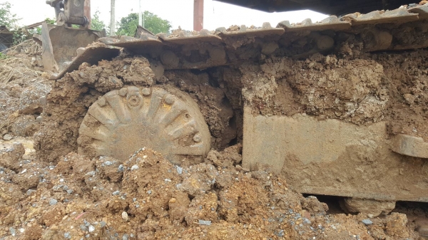 ขาย แบคโฮ KOMATSU PC210-5 คอนโทรลสั้น เครื่องดี รถทำงานโหลดต้องเช็คปั้มใหม่ ช่วงล่าง 70\% เอกสารใบซื้อขาย ขายตามสภาพนี้ ราคาคุยกันได้ครับ ขาย แบคโฮ KOMATSU PC210-5 คอนโทรลสั้น เครื่องดี รถทำงานโหลดต้องเช็คปั้มใหม่ ช่วงล่าง 70\% เอกสารใบซื้อขาย ขายตามสภาพนี้ ราคาคุยกันได้ครับ