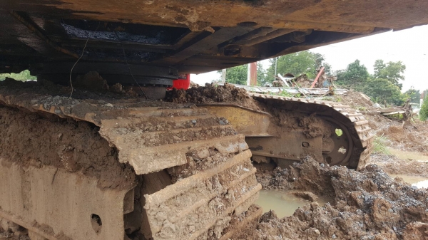 ขาย แบคโฮ KOMATSU PC210-5 คอนโทรลสั้น เครื่องดี รถทำงานโหลดต้องเช็คปั้มใหม่ ช่วงล่าง 70\% เอกสารใบซื้อขาย ขายตามสภาพนี้ ราคาคุยกันได้ครับ ขาย แบคโฮ KOMATSU PC210-5 คอนโทรลสั้น เครื่องดี รถทำงานโหลดต้องเช็คปั้มใหม่ ช่วงล่าง 70\% เอกสารใบซื้อขาย ขายตามสภาพนี้ ราคาคุยกันได้ครับ