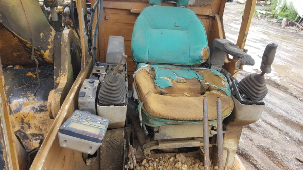 ขาย แบคโฮ KOMATSU PC210-5 คอนโทรลสั้น เครื่องดี รถทำงานโหลดต้องเช็คปั้มใหม่ ช่วงล่าง 70\% เอกสารใบซื้อขาย ขายตามสภาพนี้ ราคาคุยกันได้ครับ ขาย แบคโฮ KOMATSU PC210-5 คอนโทรลสั้น เครื่องดี รถทำงานโหลดต้องเช็คปั้มใหม่ ช่วงล่าง 70\% เอกสารใบซื้อขาย ขายตามสภาพนี้ ราคาคุยกันได้ครับ