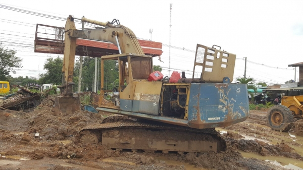 ขาย แบคโฮ KOMATSU PC210-5 คอนโทรลสั้น เครื่องดี รถทำงานโหลดต้องเช็คปั้มใหม่ ช่วงล่าง 70\% เอกสารใบซื้อขาย ขายตามสภาพนี้ ราคาคุยกันได้ครับ ขาย แบคโฮ KOMATSU PC210-5 คอนโทรลสั้น เครื่องดี รถทำงานโหลดต้องเช็คปั้มใหม่ ช่วงล่าง 70\% เอกสารใบซื้อขาย ขายตามสภาพนี้ ราคาคุยกันได้ครับ
