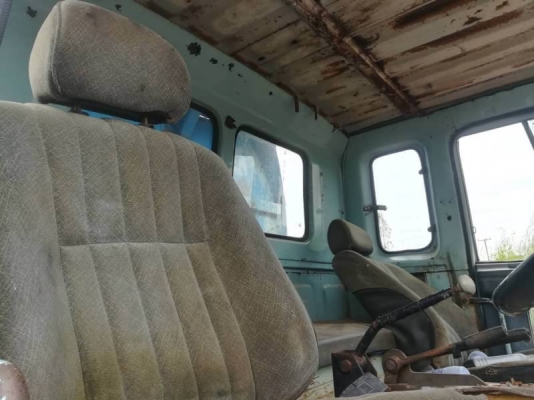 ขาย 385,000 บาท ISUZU ROCKY 2 เพลาดั้ม สโลว์กลาง เครื่อง 6HE1-195 แรง หัวผุ ยางดี คัสชีสวย. ช่วงล่างใหญ่ 210 เอกสารเล่มทะเบียน  รถอยู่ จ.กาฬสินธ์ โทร&amp;ไอดีไลน์ 0610710295