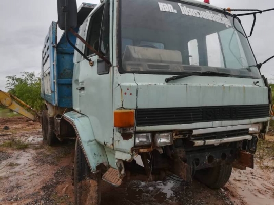 ขาย 385,000 บาท ISUZU ROCKY 2 เพลาดั้ม สโลว์กลาง เครื่อง 6HE1-195 แรง หัวผุ ยางดี คัสชีสวย. ช่วงล่างใหญ่ 210 เอกสารเล่มทะเบียน  รถอยู่ จ.กาฬสินธ์ โทร&amp;ไอดีไลน์ 0610710295