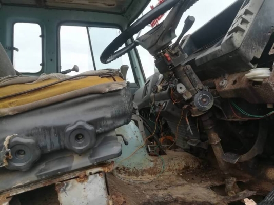 ขาย 385,000 บาท ISUZU ROCKY 2 เพลาดั้ม สโลว์กลาง เครื่อง 6HE1-195 แรง หัวผุ ยางดี คัสชีสวย. ช่วงล่างใหญ่ 210 เอกสารเล่มทะเบียน  รถอยู่ จ.กาฬสินธ์ โทร&amp;ไอดีไลน์ 0610710295