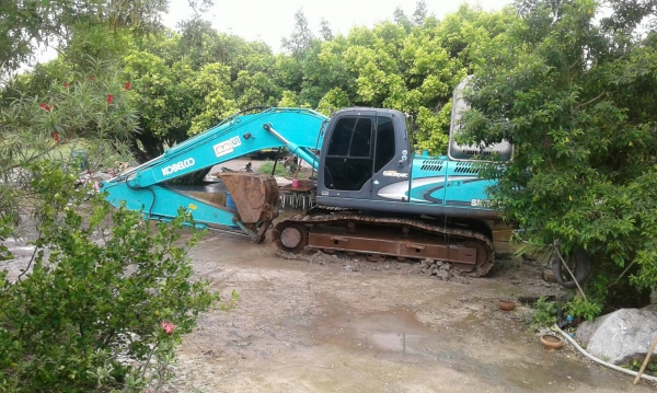 ขาย Kobelco SK-200 YN11 เครื่องดี ปั้มดี ใช้งานปกติ (เอกสารเล่มทะเบียน)