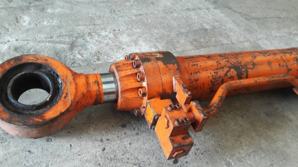 ขายด่วน !! กระบอกไฮดรอลิิก