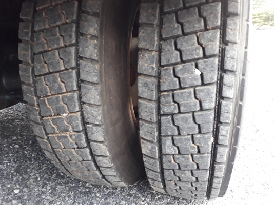 ขายเทลเล่อร์สิบล้อสองเพลา ซีรี่ 700